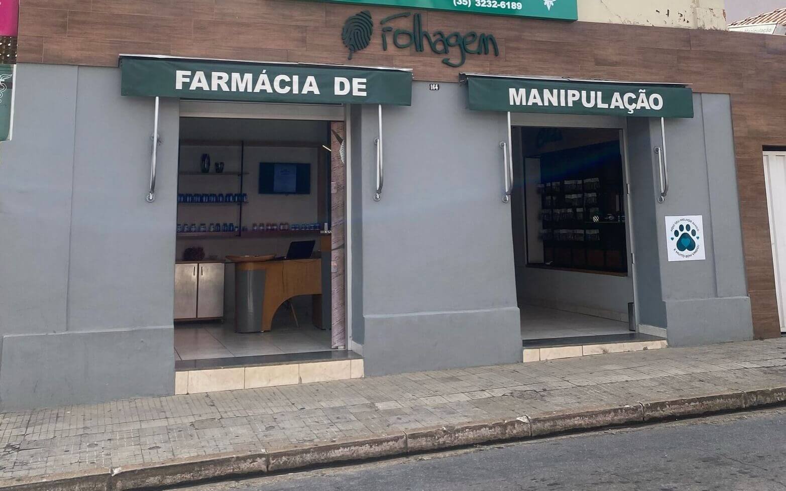 FACHADA - FARMÁCIA DE MANIPULAÇÃO FOLHAGEM